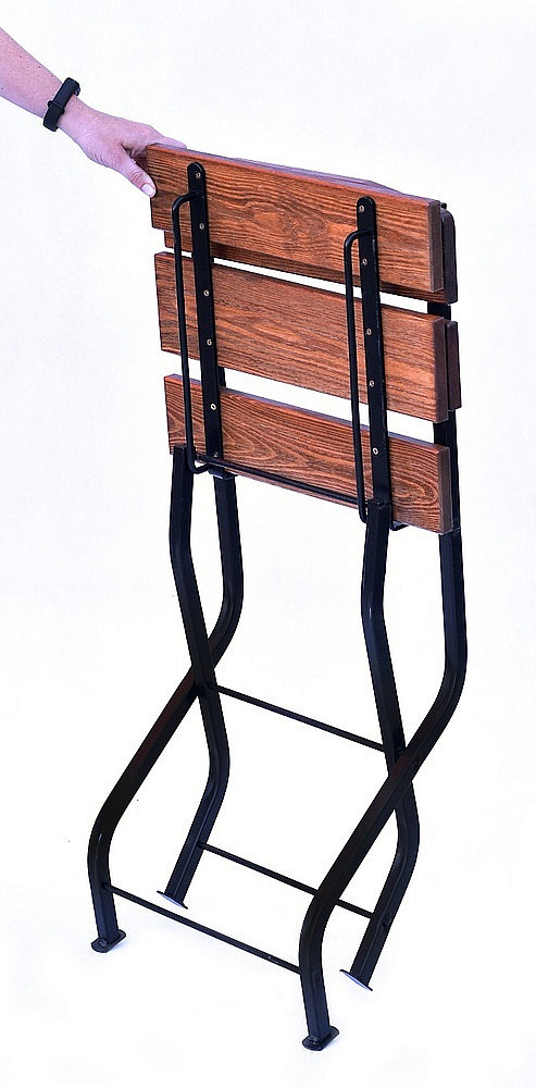 Skládací zahradní židle ze dřeva